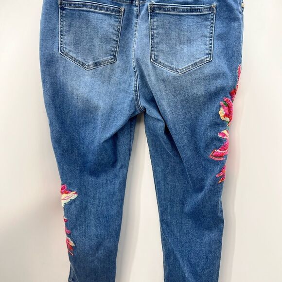 Chico’s Embroidered Cropped Pull Up Blue Jeans with Pink Floral Accents - Picture 5 of 6